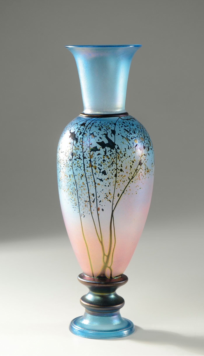 Appraisal: PEET ROBISON IRIDESCENT ART GLASS VASE from the Sunset series