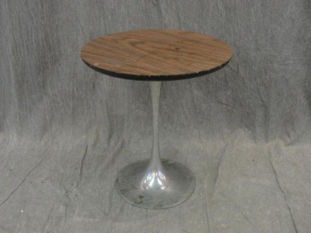 Appraisal: Saarinen Style Table From an Upper Montclair estate Dimensions h