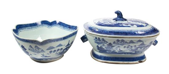 Appraisal: Sale Lot A Set of Two Chinese Export Blue and