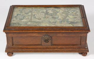 Appraisal: Continental oak sewing box the lid having an th Century