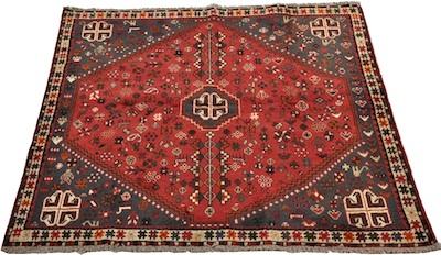 Appraisal: A Rare Qashghai Shiraz Carpet Approx '- x '- Low