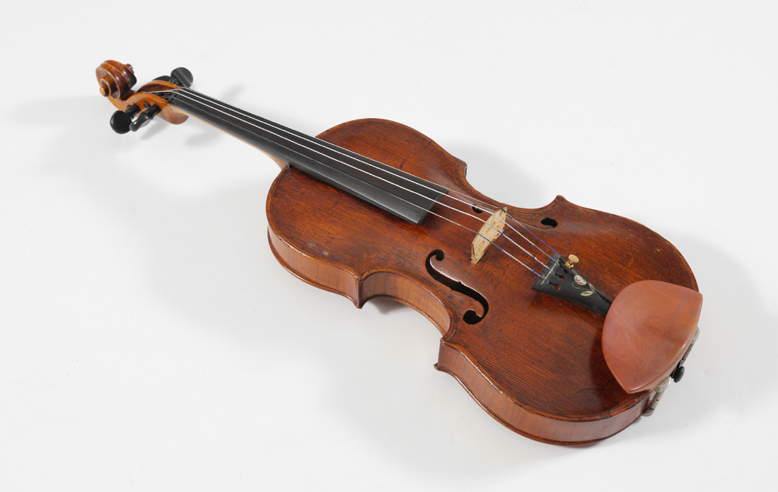 Appraisal: VINTAGE CONTINENTAL VIOLIN LABELED STEINER Late th early th century