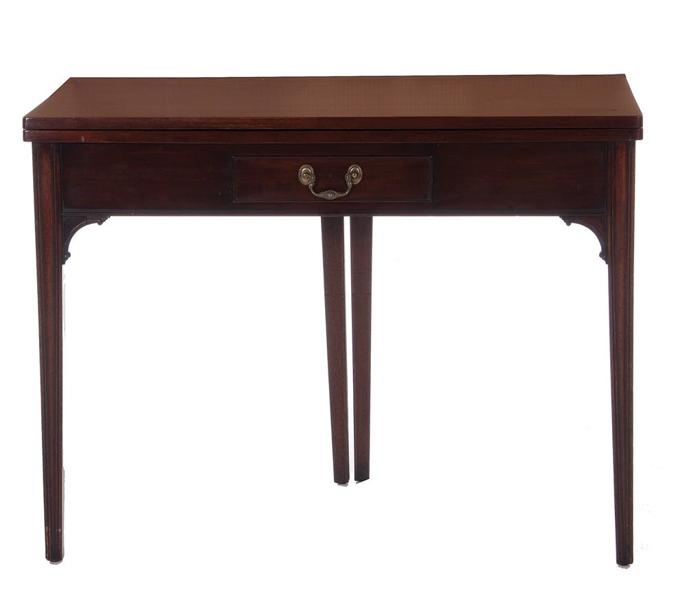 Appraisal: Sheraton mahogany double-gateleg breakfast table circa hinged top drawers and