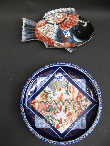 Appraisal: TWO JAPANESE IMARI PORCELAIN BOWLS the first fish-shaped in by