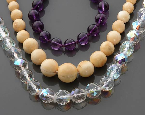 Appraisal: A large collection of costume and stone bead jewelry and