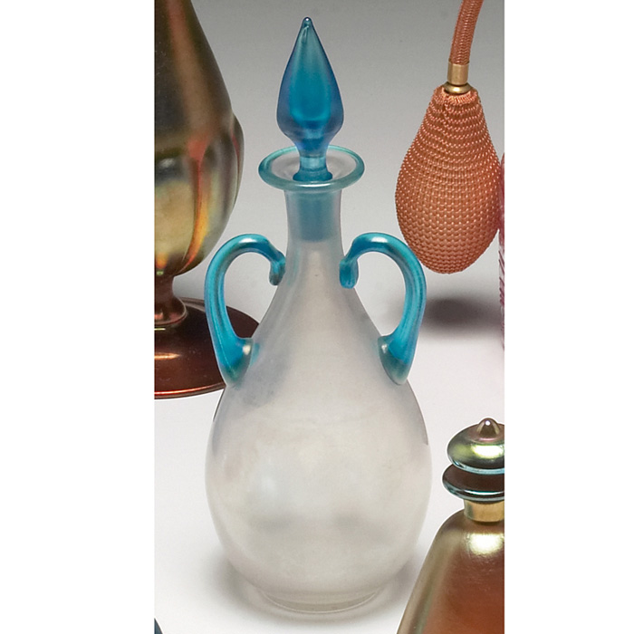 Appraisal: Steuben perfume bottle Verre de Soie glass with blue stopper