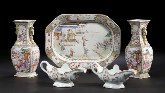 Appraisal: Chinese Export Porcelain Serving Tray th century of rectangular form