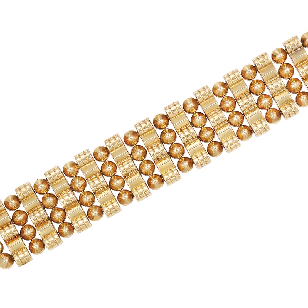 Appraisal: Gold Bracelet kt composed of alternating pointed round links with