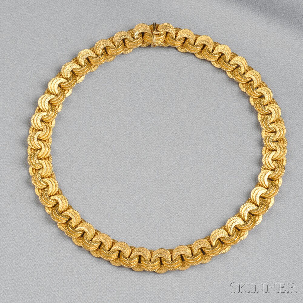 Appraisal: kt Gold Necklace of circular links with latticework detail dwt