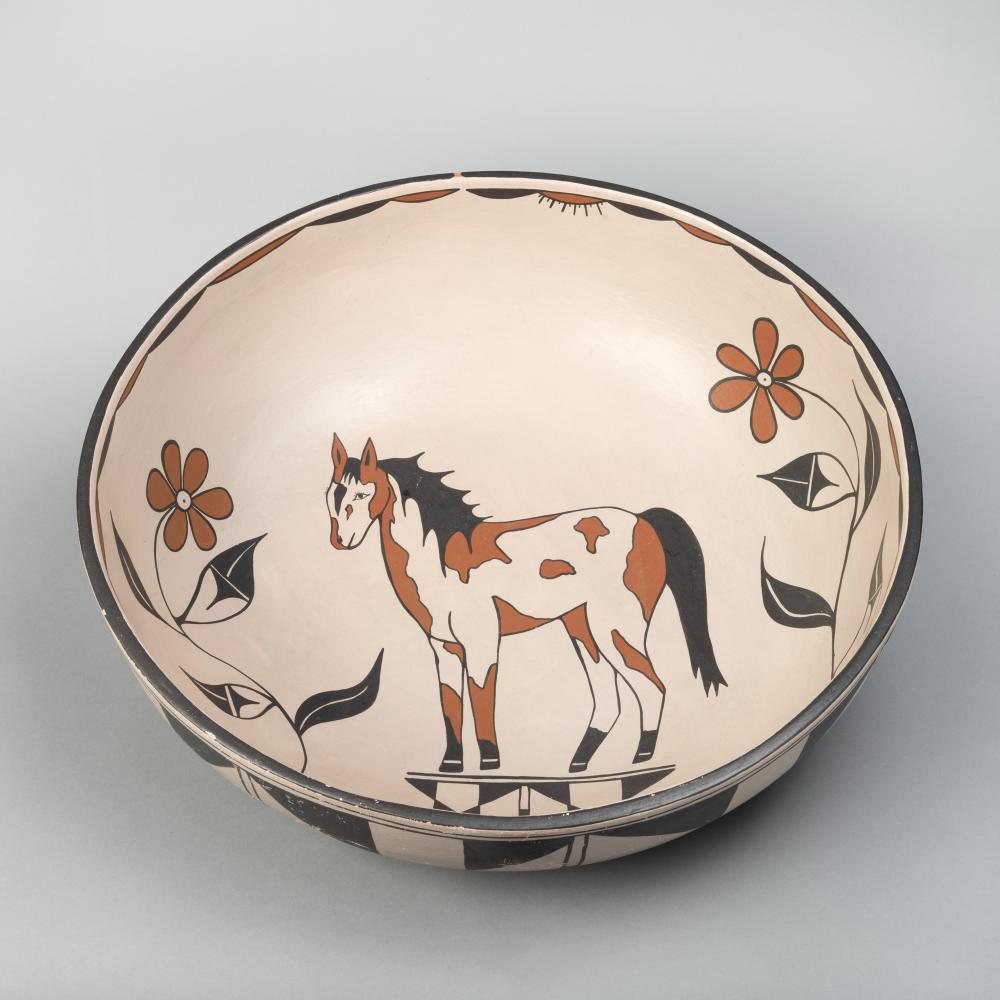 Appraisal: SANTO DOMINGO LARGE BOWL WITH HORSE DESIGNSanto Domingo Large Bowl