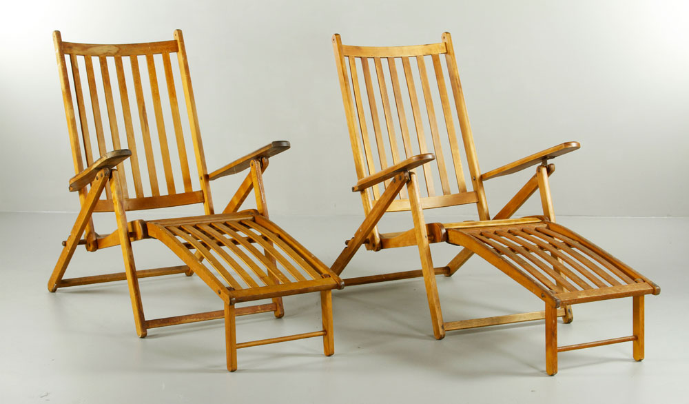 Appraisal: - Pair of Paris Mfg Co Folding Chairs Pair of