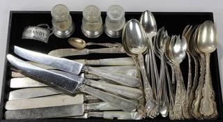 Appraisal: lot of American flatware including place spoons iced teaspoons ice