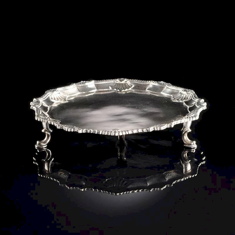 Appraisal: A RICHARD RUGG GEORGE III STERLING SILVER SALVER LONDON CIRCA