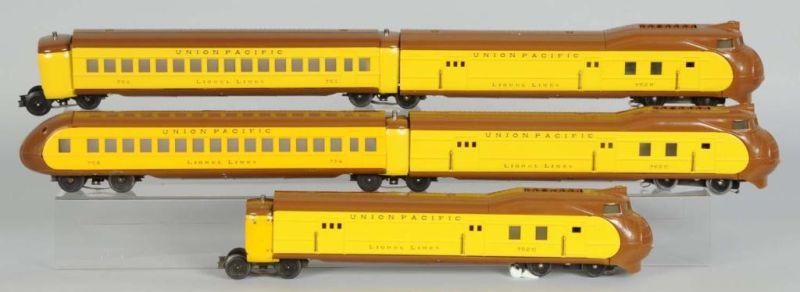 Appraisal: Lot of Lionel O-Gauge Union Pacific Train Cars Description Pre-war