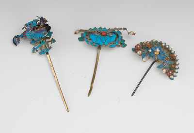 Appraisal: Three Fine Chinese Kingfisher Feather Hair Ornaments A fan shape