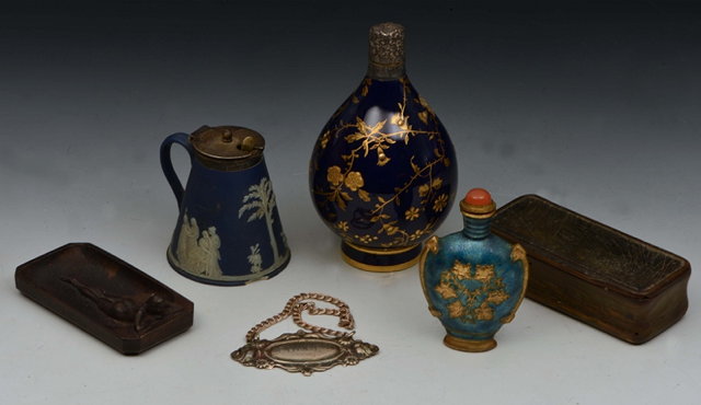 Appraisal: A COLLECTION TO INCLUDE a cobalt blue porcelain scent bottle