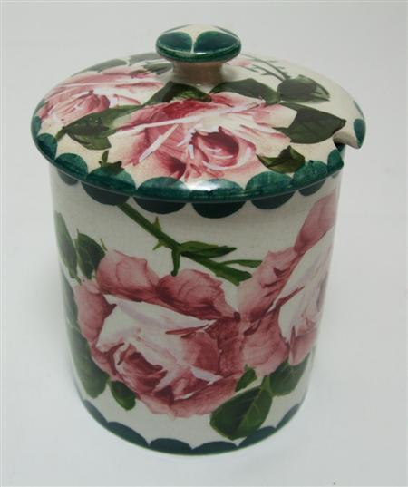 Appraisal: WEMYSS MEDIUM PRESERVE JAR COVER EARLY TH CENTURY decorated with