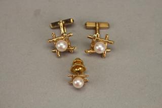 Appraisal: kt Gold Pearl Earring and Cuff Links kt Gold Pearl