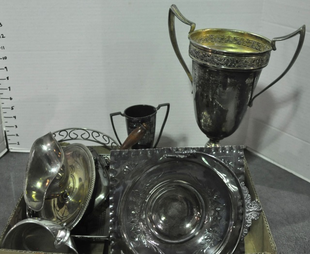 Appraisal: Bx Silverplate HollowareIncluding two loving cups