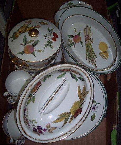 Appraisal: Sundry Royal Worcester part dinner services