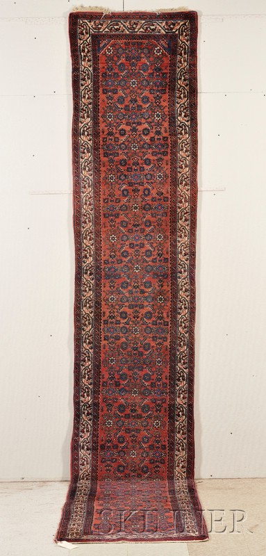 Appraisal: Northwest Persian Runner second quarter th century cut ft x