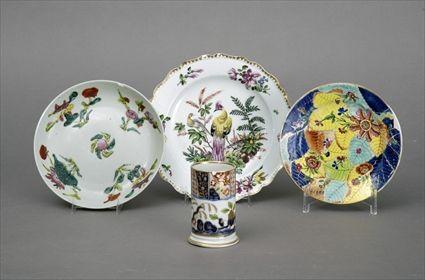 Appraisal: Four Porcelain Articles Including a Chinese Export Tobacco Leaf plate