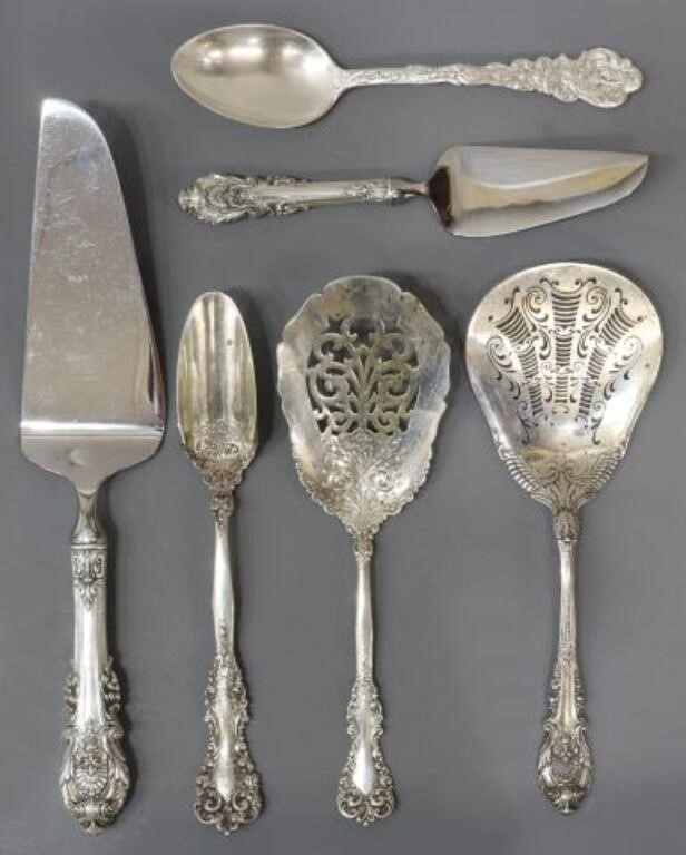 Appraisal: lot of American sterling silver serving flatware including pieces Wallace