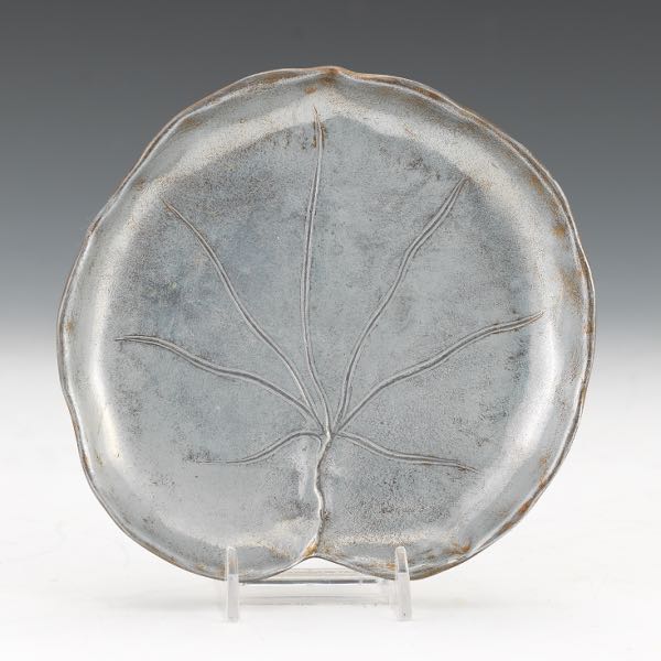 Appraisal: MCCLELLAND BARCLAY AMERICAN - diameter Cast aluminum lily pad dish