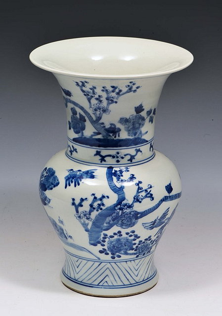 Appraisal: A CHINESE BLUE AND WHITE BALUSTER VASE with birds and