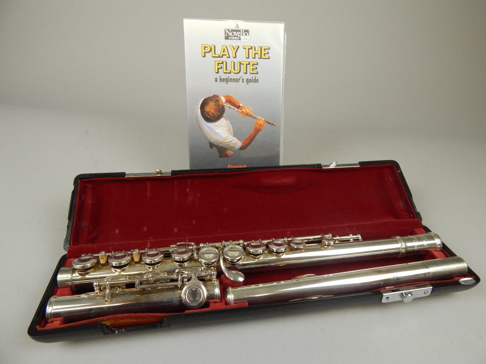 Appraisal: A Jupiter silver plated flute model e and a Play