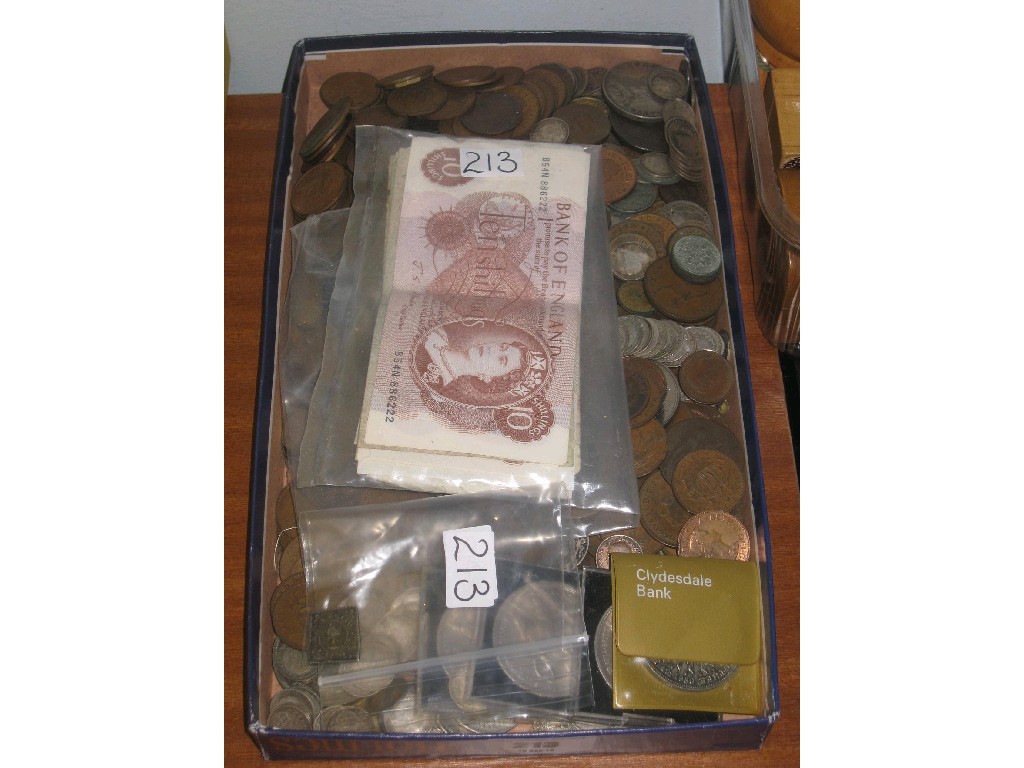 Appraisal: Lot comprising box of coins a token and assorted banknotes