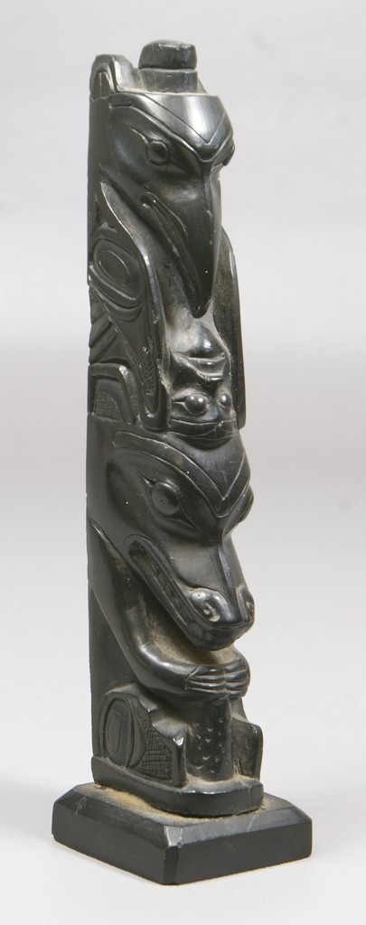 Appraisal: Carved Haida argillite totem unsigned tall diagonal chip at back