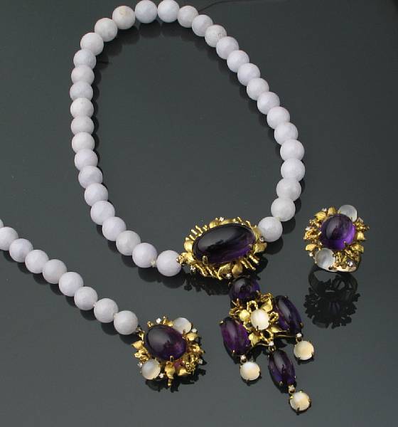 Appraisal: A collection of lavender jade amethyst and gold jewelry comprising