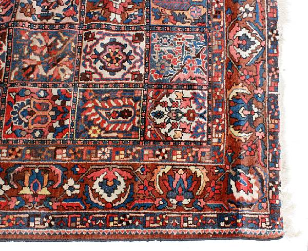 Appraisal: A Bakhtiari carpet size approximately ft in x ft in