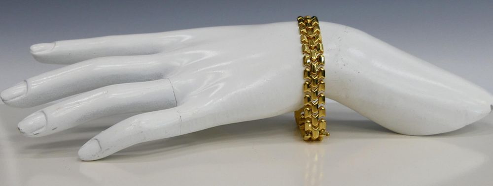 Appraisal: EXQUISITE KT YELLOW GOLD LADIES BRACELET Measures long marked Property