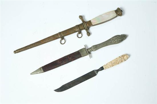 Appraisal: THREE SMALL KNIVES European nd half- th century Mother-of-pearl handled