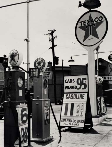 Appraisal: ABBOTT BERENICE - Texaco Station Tremont Avenue and Dock Street