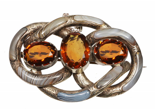 Appraisal: A SCOTTISH SILVER AND AGATE BROOCH in the form of