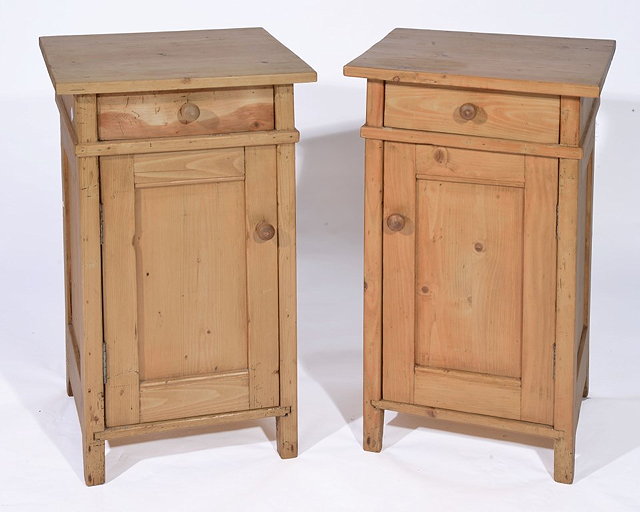 Appraisal: A PAIR OF RECLAIMED PINE BEDSIDE CUPBOARDS each cm