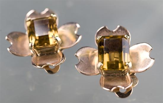 Appraisal: Pair of kt rose gold citrine clip earrings in a