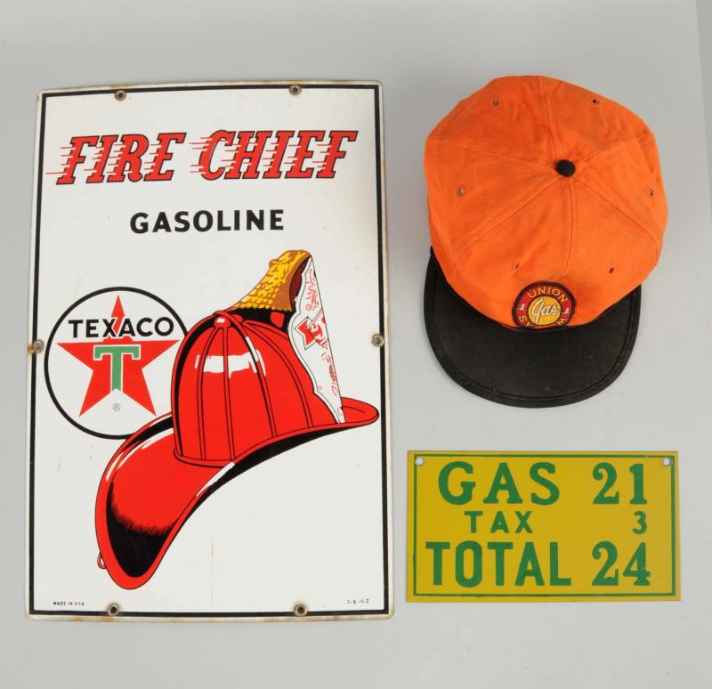 Appraisal: Lot Of Gas Related Items This lot includes a Union