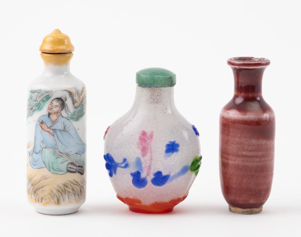 Appraisal: THREE ASSORTED CHINESE ITEMSTHREE ASSORTED CHINESE ITEMS Miniature baluster vase