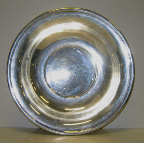 Appraisal: INTERNATIONAL SILVER COMPANY MERIDEN CO Sterling silver bowl with molded