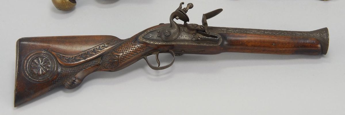 Appraisal: ITALIAN FLINTLOCK BLUNDERBUSS Approx cal Lock plate stamped F Moretti