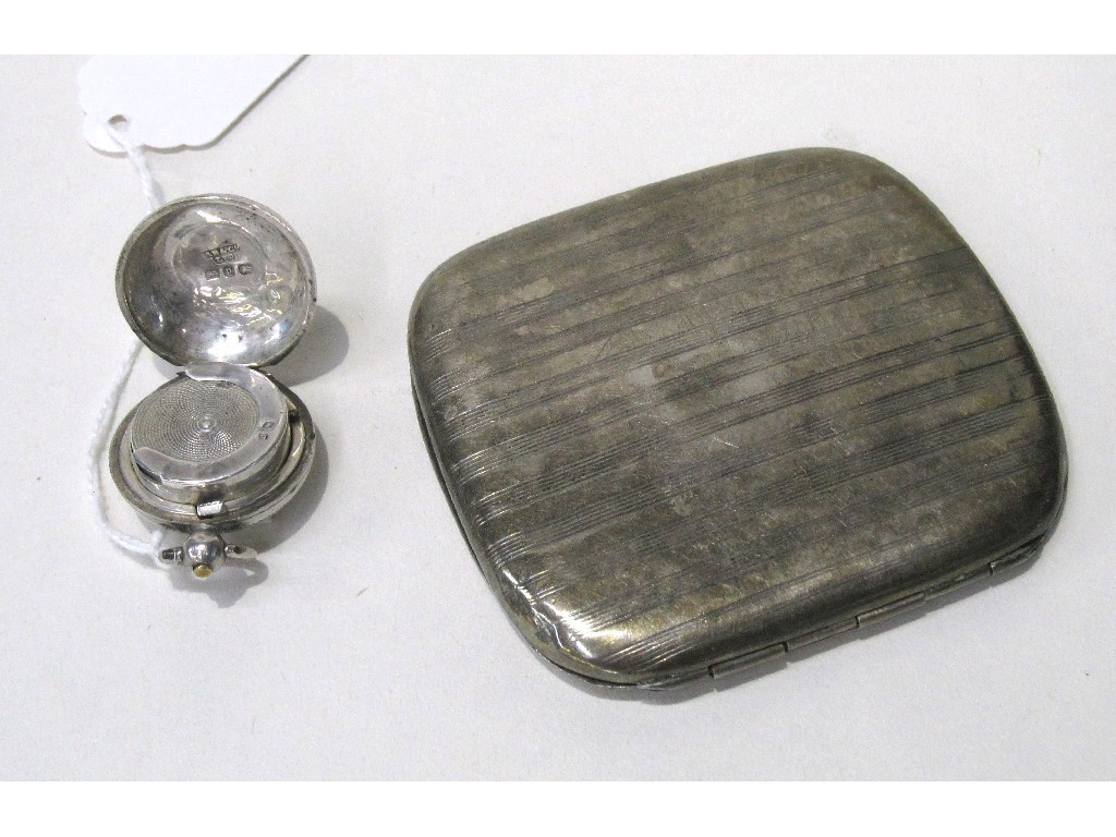 Appraisal: Lot comprising silver cigarette case and a silver sovereign case