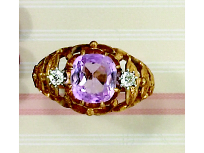 Appraisal: KUNZITE RING yellow gold ring set with one cushion cut