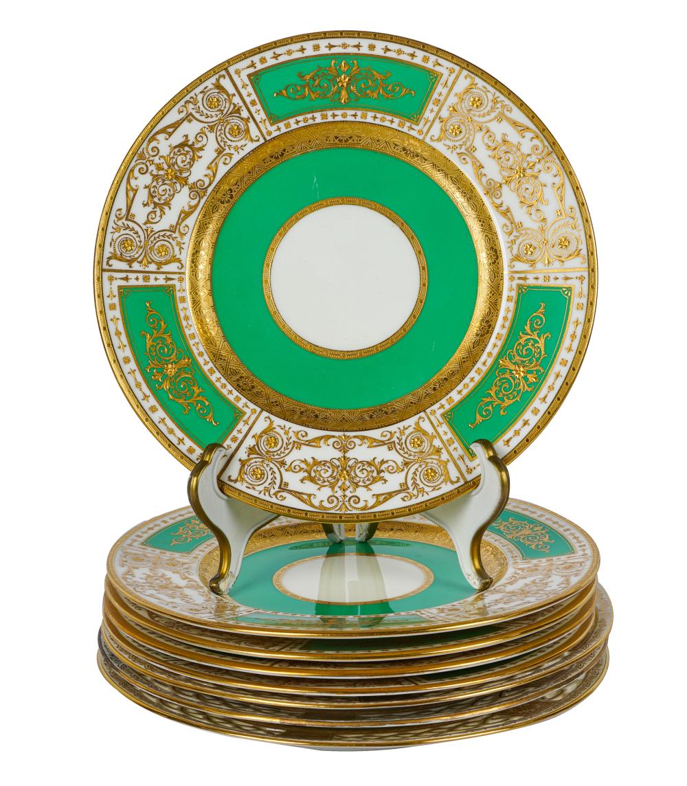 Appraisal: EIGHT MINTONS GREEN GILT PORCELAIN PLATESin two different patterns comprising