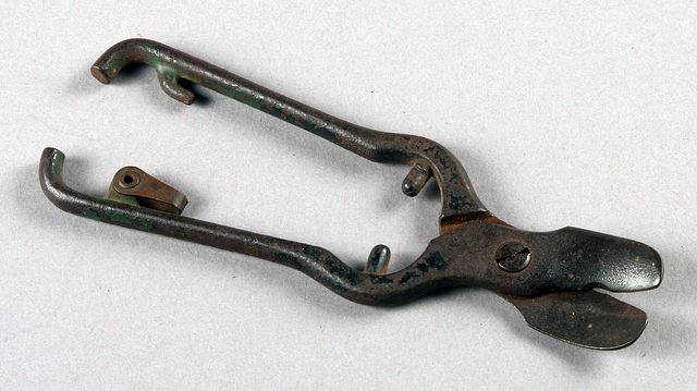 Appraisal: US Landers Frary Clarke Fuse Cutter