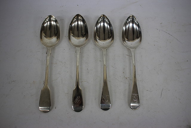 Appraisal: A PAIR OF GEORGIAN SILVER OLD ENGLISH PATTERN TABLE SPOONS