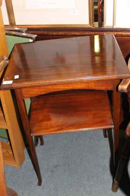 Appraisal: AN EDWARDIAN MAHOGANY SMALL RECTANGULAR CARD TABLE with fold over